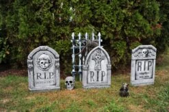 Fun World Yard Tombstone